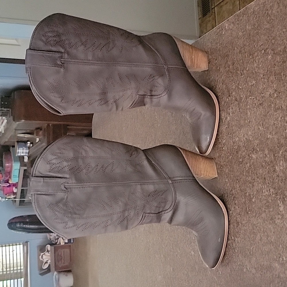 Miranda lambert boots